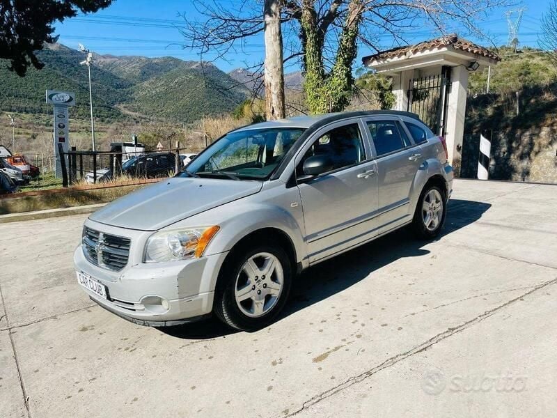 Argento Usata 2008 Dodge Caliber SXT Due volumi | 1500 € (Buon prezzo) - Immagine 1/4