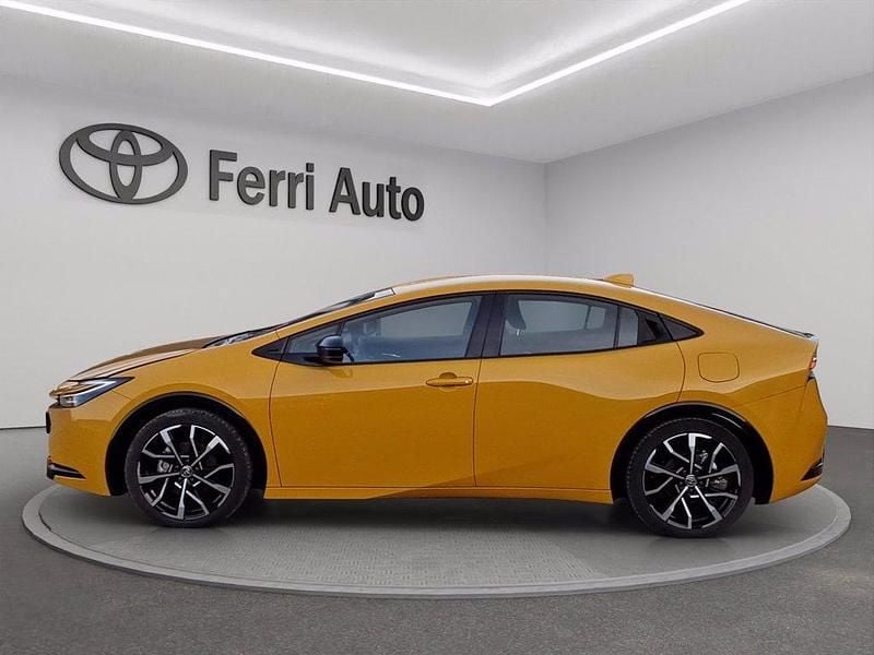 Usata Toyota Prius Lounge 223 CV (164 kW) 2023 Mustard met Berlina