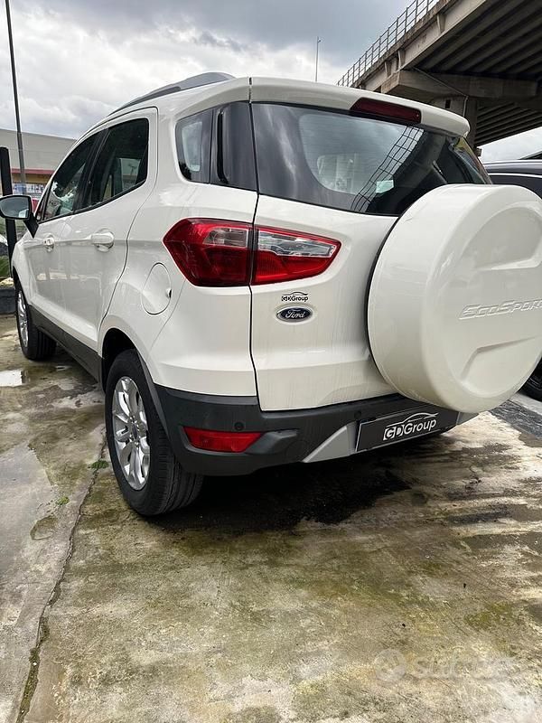 Usata Ford Ecosport Titanium 111 CV (81 kW) 2015 Bianco SUV