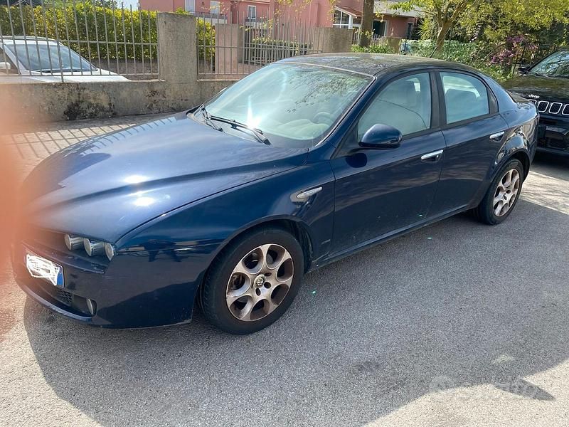 Usata Alfa Romeo 159 150 CV (110 kW) 2006 Blu Berlina