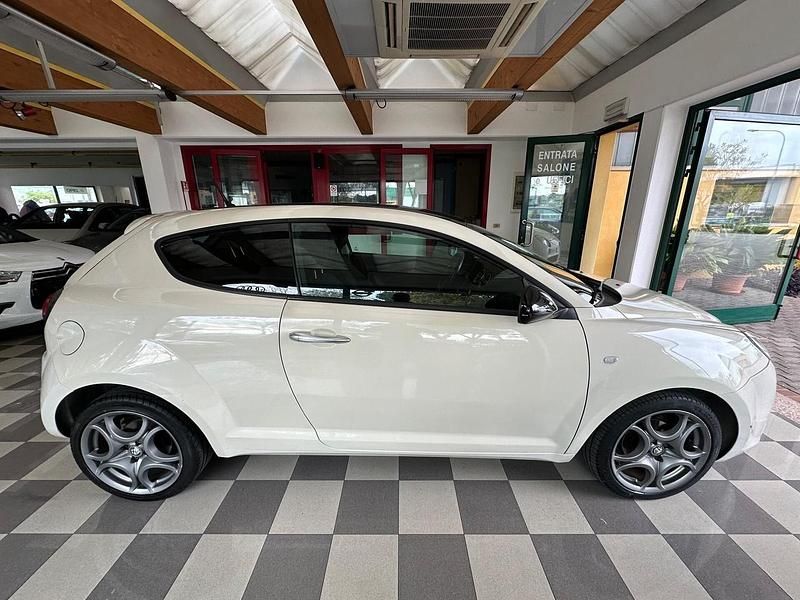 Usata Alfa Romeo MiTo Distinctive 135 CV (99 kW) 2013 Bianco Utilitaria