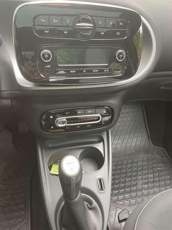 Usata Smart ForFour Prime 71 CV (52 kW) 2016 Utilitaria