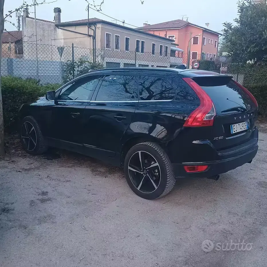 Usata Volvo XC60 163 CV (119 kW) 2011 SUV