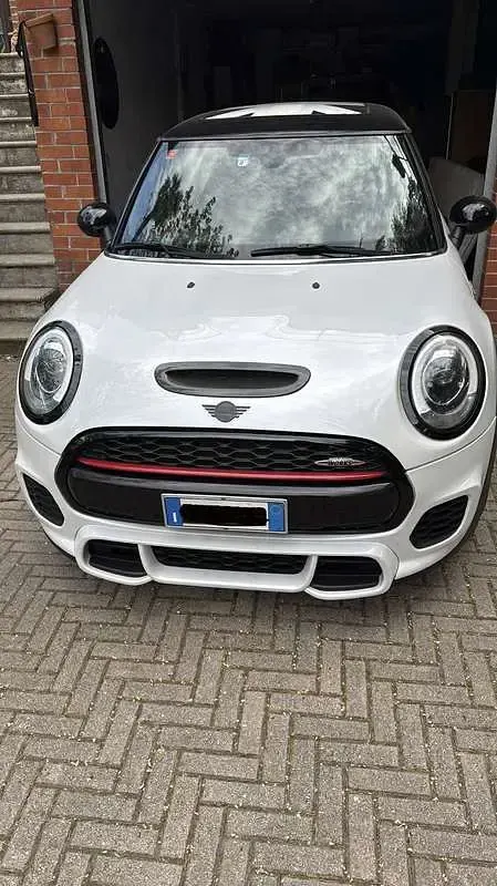 Usata Mini John Cooper Works Hype 231 CV (169 kW) 2018 Utilitaria