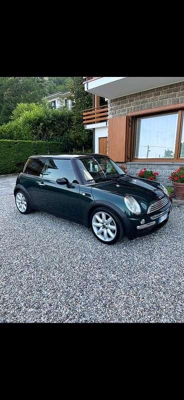 Usata Mini Cooper 116 CV (85 kW) 2004 Verde Utilitaria