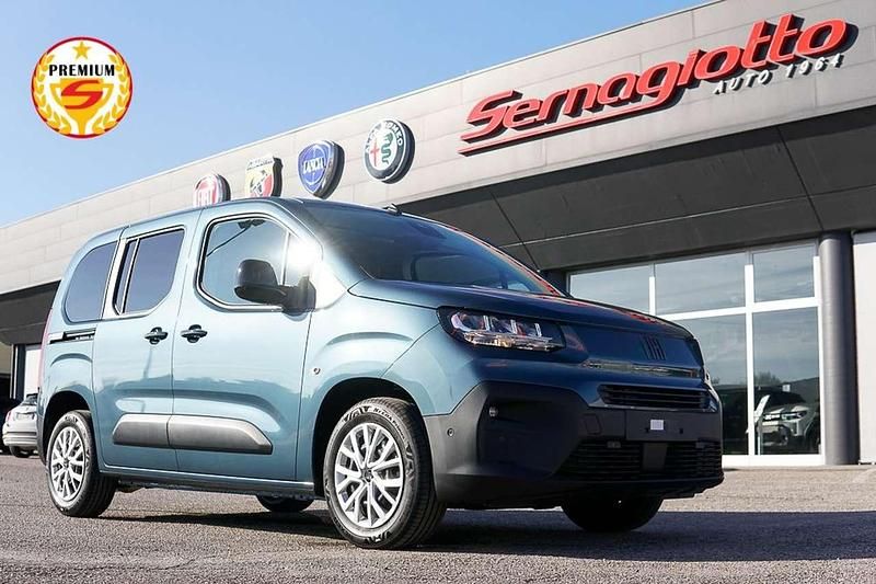 Nuova Fiat Doblò Tech 102 CV (75 kW) 2025 Blu mare Monovolume