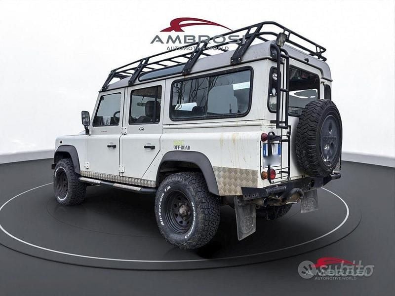 Usata Land Rover Defender SE 122 CV (89 kW) 2006 Bianco Station wagon