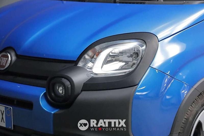 Usata Fiat Panda Cross Cross 69 CV (50 kW) 2025 Blu Utilitaria