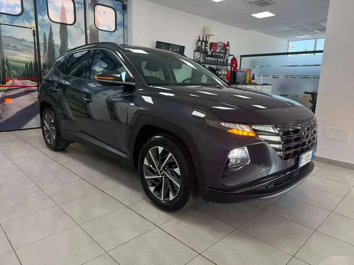 Usata Hyundai Tucson 136 CV (100 kW) 2024 Grigio SUV