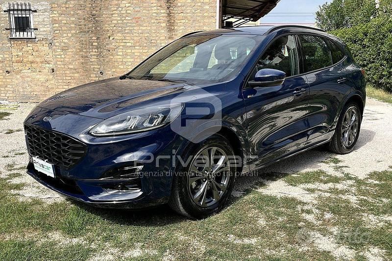 Blu Usata 2023 Ford Kuga ST-Line SUV | 22.300 € (Super prezzo) - Immagine 1/4