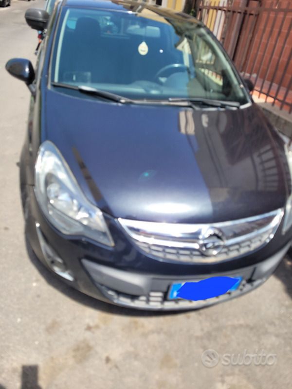 Usata Opel Corsa 85 CV (62 kW) 2013 Nero Berlina