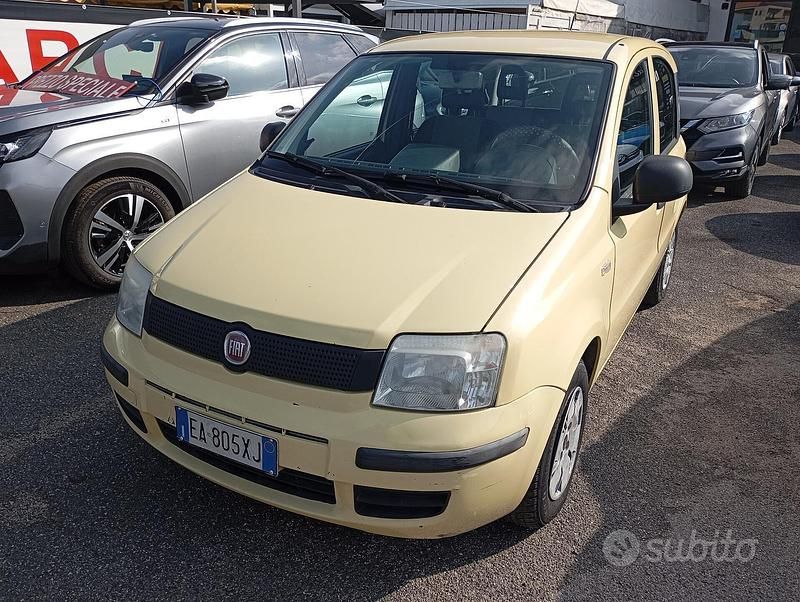 Usata Fiat Panda Active 54 CV (39 kW) 2010 Giallo Utilitaria