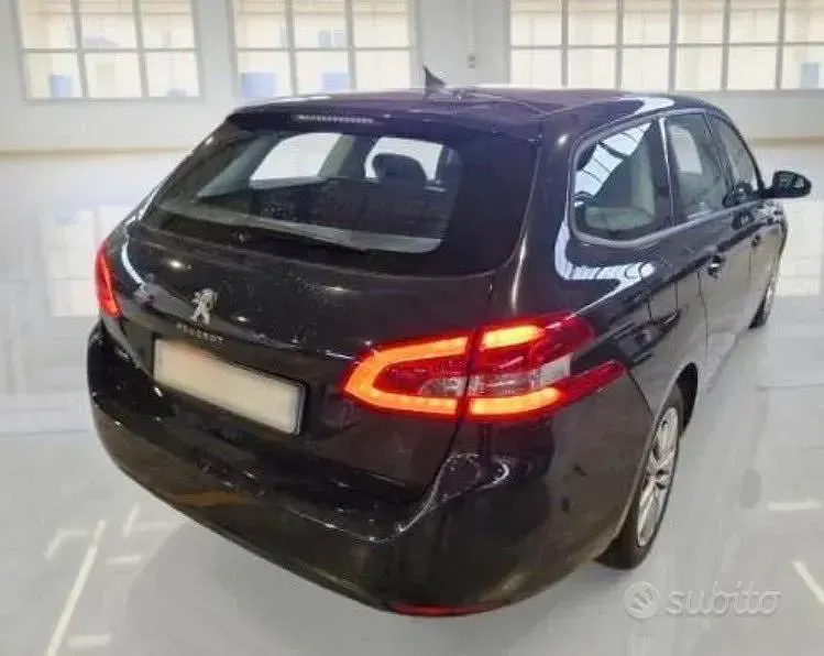 Usata Peugeot 308 Business-Line 131 CV (96 kW) 2019 Blu Berlina