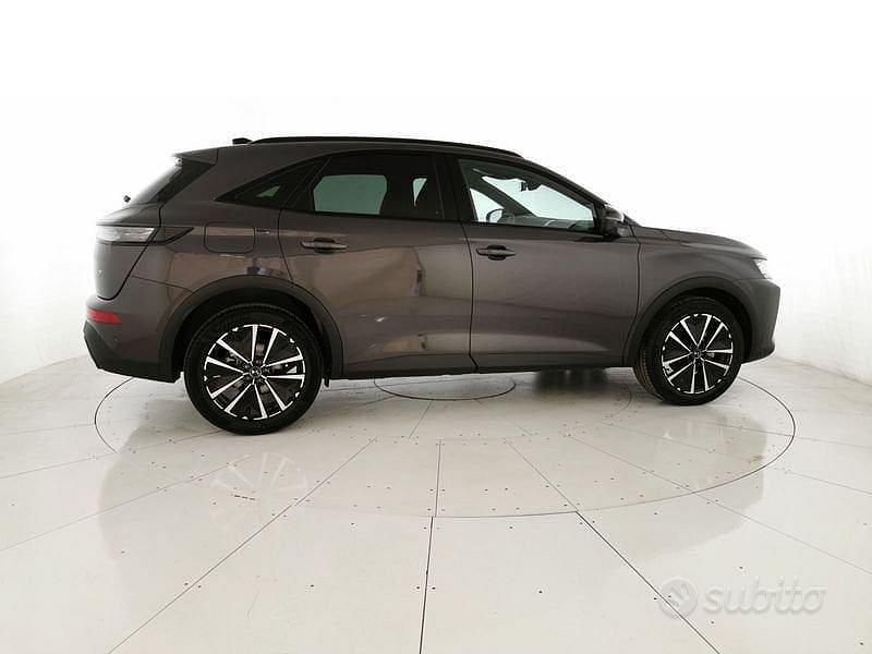 Nuova DS Automobiles DS7 Crossback 2025 Grigio SUV