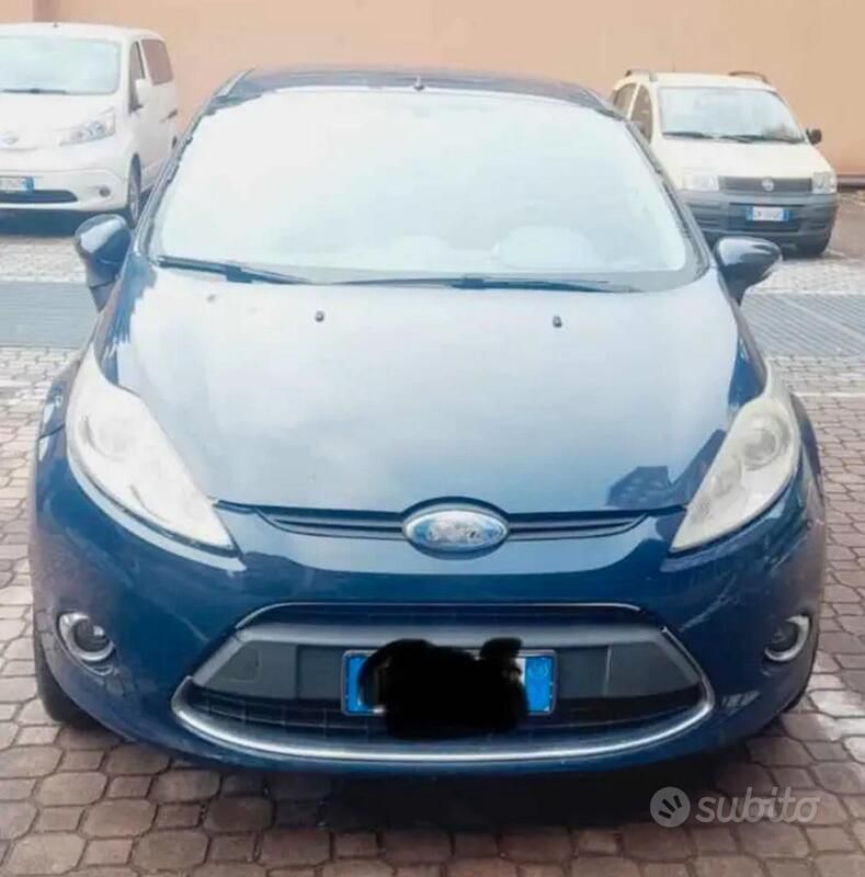 Usata 2008 Ford Fiesta Due volumi | 2500 € (Cara) - Immagine 1/4
