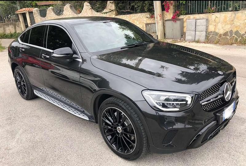 Usata Mercedes GLC220 194 CV (142 kW) 2020 Grigio Coupé