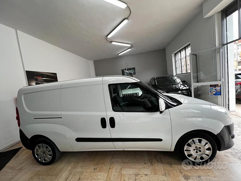 Usata Fiat Doblò Dynamic 120 CV (88 kW) 2013 Bianco Monovolume
