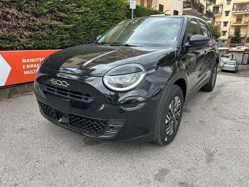 Nuova Fiat 600 Pop 110 CV (80 kW) 2025 Nero SUV