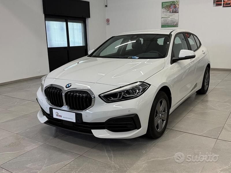Usata BMW 118 Advantage 136 CV (100 kW) 2022 Bianco Utilitaria