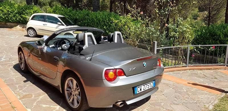 Usata BMW Z4 150 CV (110 kW) 2005 Grigio Cabrio