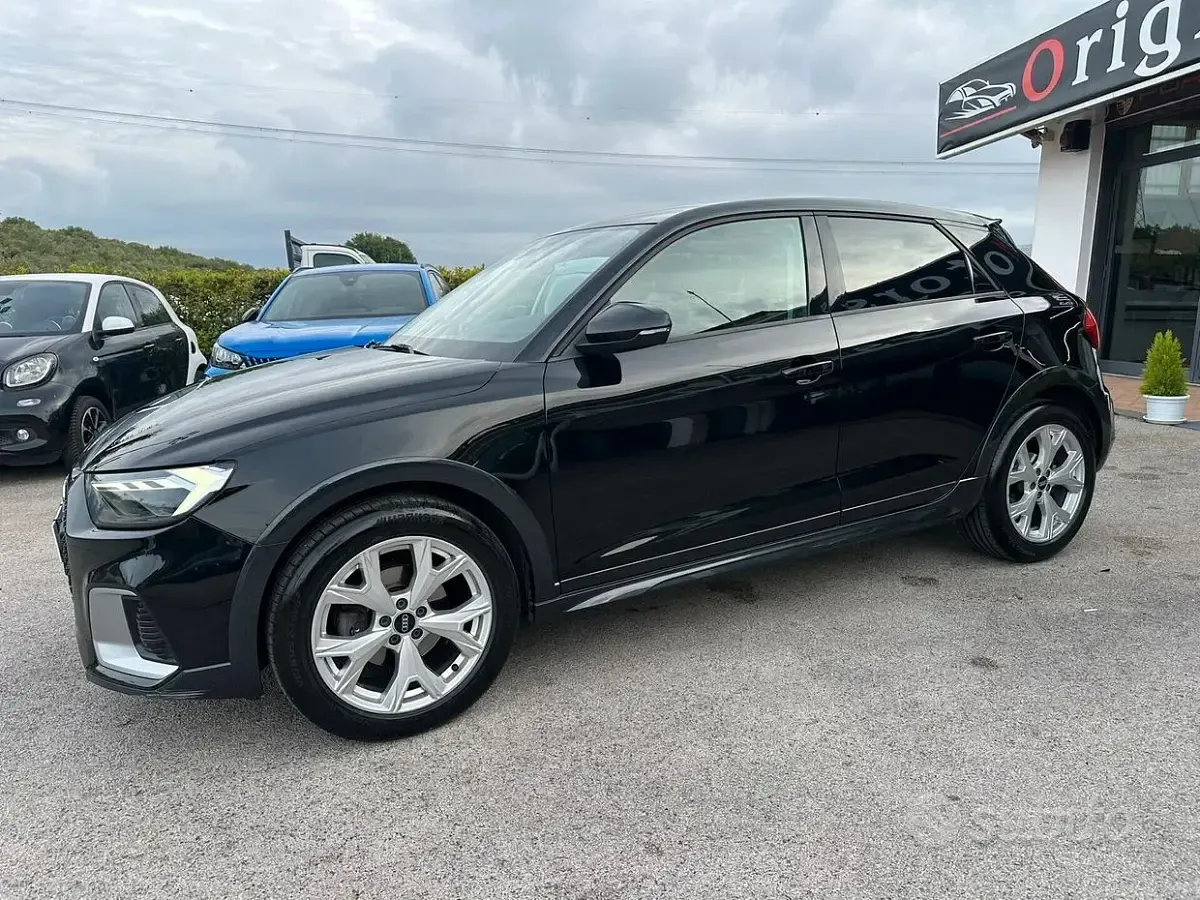Usata Audi A1 150 CV (110 kW) 2021 Nero SUV
