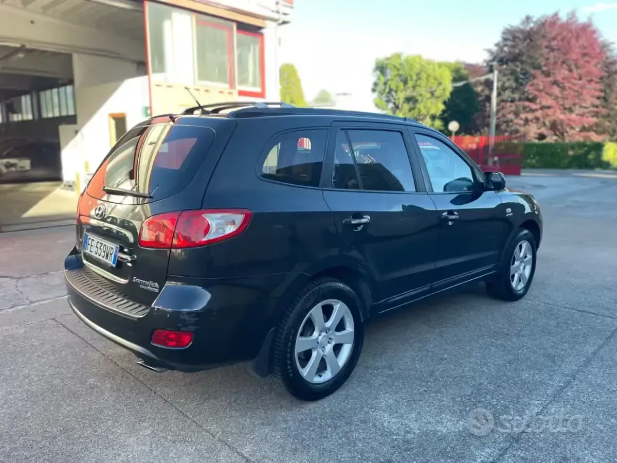 Usata Hyundai Santa Fe Active 150 CV (110 kW) 2006 Nero SUV