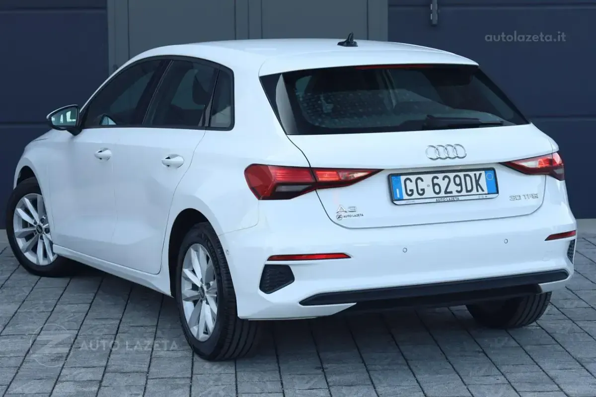 Usata Audi A3 e-tron Premium 110 CV (80 kW) 2021 Bianco pastello Utilitaria