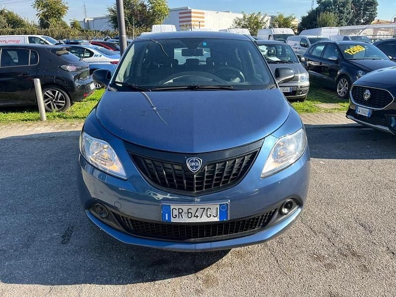 Usata Lancia Ypsilon Silver 69 CV (50 kW) 2023 Blu Utilitaria