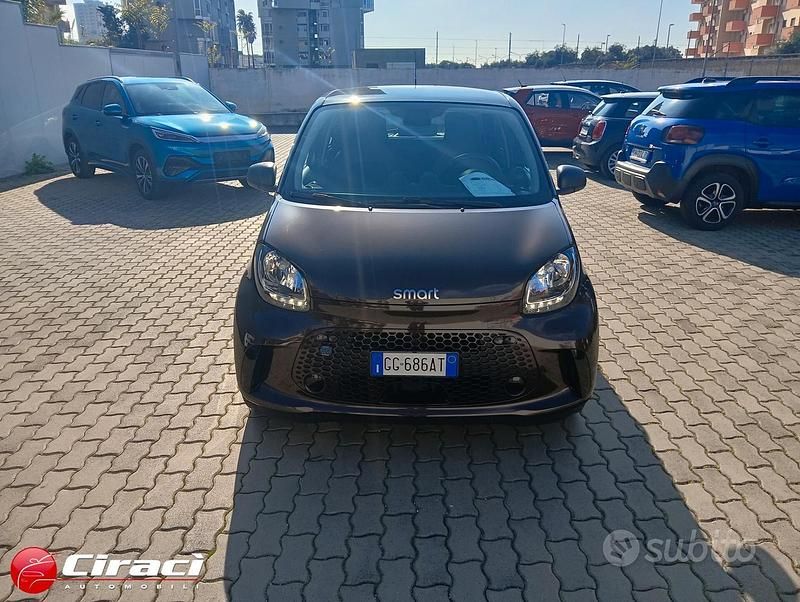 Usata Smart ForFour Electric Drive Passion 41 kW (56 CV) 2021 Marrone Utilitaria
