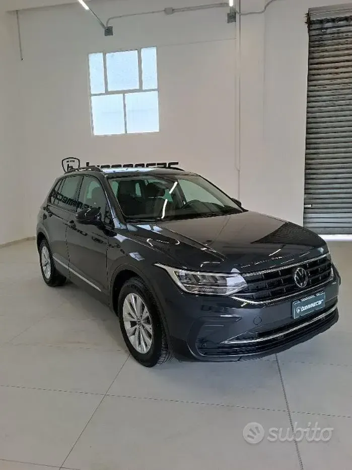 Usata VW Tiguan Life 150 CV (110 kW) 2024 Antracite SUV