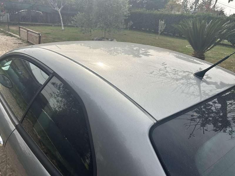 Usata 2004 Alfa Romeo GT Distinctive Coupé | 500 € (Super prezzo) - Immagine 1/4