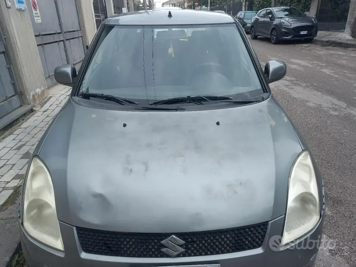 Usata Suzuki Swift 70 CV (51 kW) 2007 Grigio Utilitaria