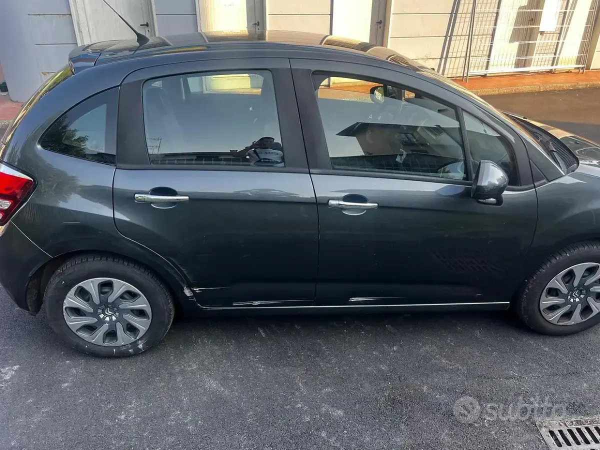 Usata Citroën C3 Exclusive 82 CV (60 kW) 2014 Grigio Berlina