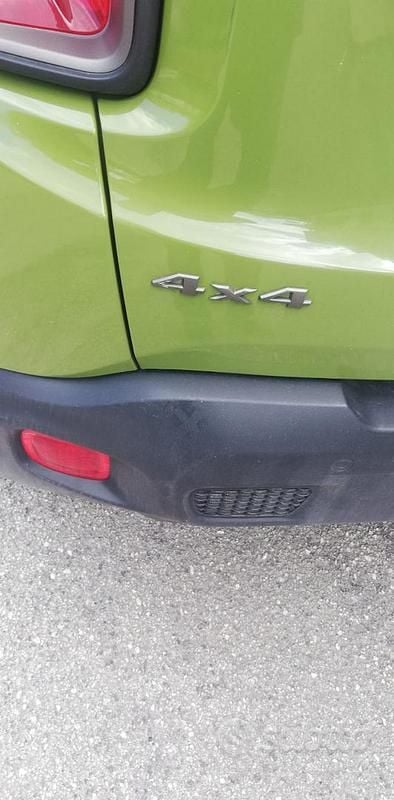 Usata Jeep Renegade 170 CV (125 kW) 2017 Verde SUV