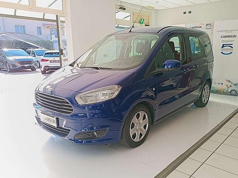 Usata Ford Tourneo Courier Trend 95 CV (69 kW) 2017 Blu/azzurro Monovolume