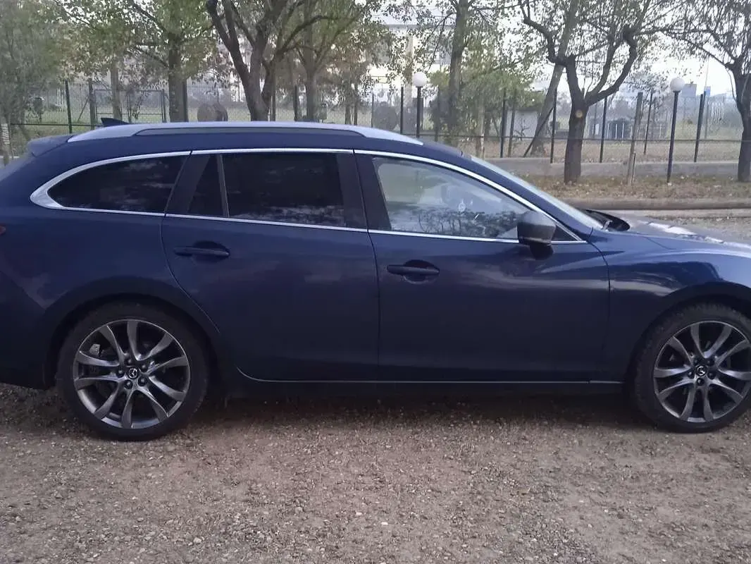 Usata Mazda 6 High 170 CV (125 kW) 2018 Blu/azzurro Station wagon