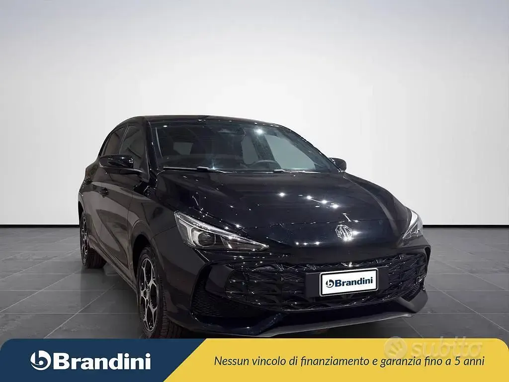 Usata MG MG3 Luxury 102 CV (75 kW) 2025 Nero Utilitaria