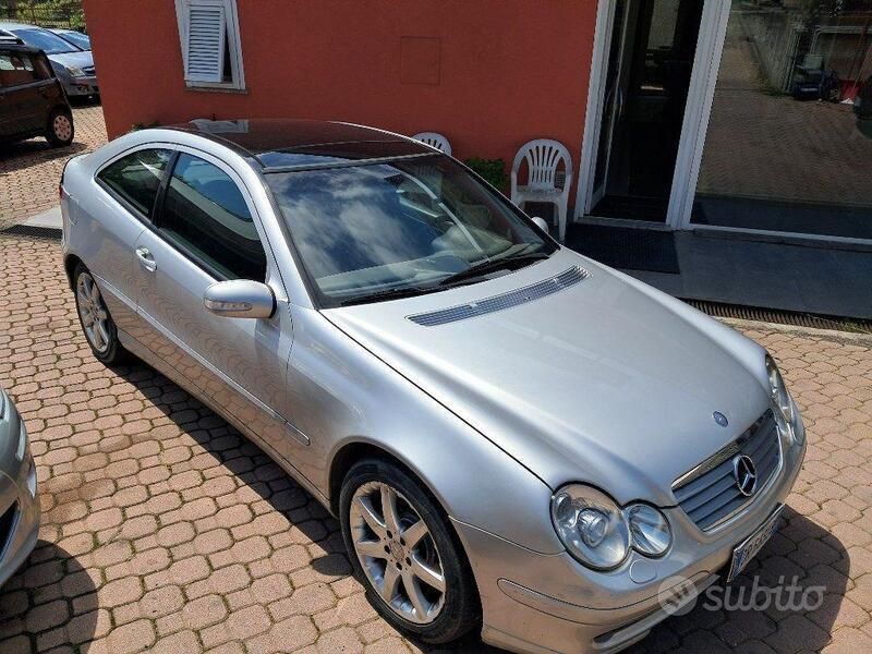 Usata Mercedes C230 192 CV (141 kW) 2002 Argento Coupé