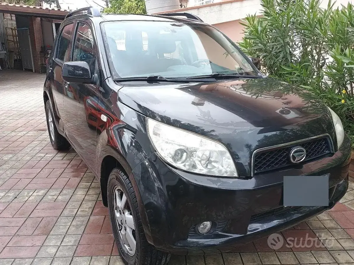 Usata Daihatsu Terios 105 CV (77 kW) 2008 Nero SUV