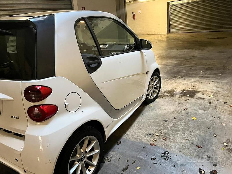 Usata Smart ForTwo Coupé 54 CV (39 kW) 2013 Bianco Coupé