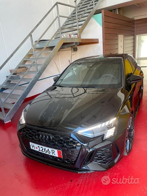 Usata Audi RS3 400 CV (294 kW) 2024 Nero Berlina