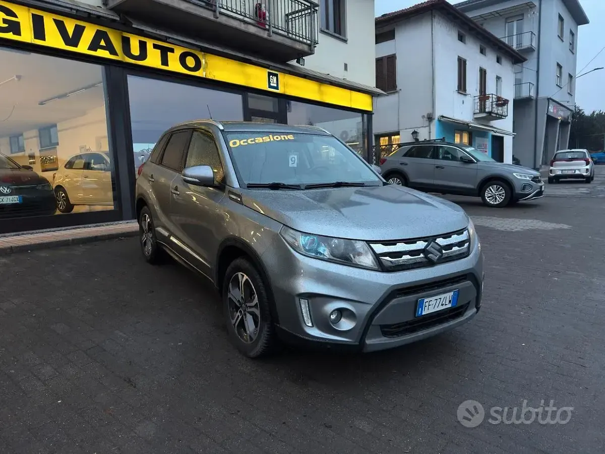 Usata Suzuki Vitara 120 CV (88 kW) 2016 Grigio SUV