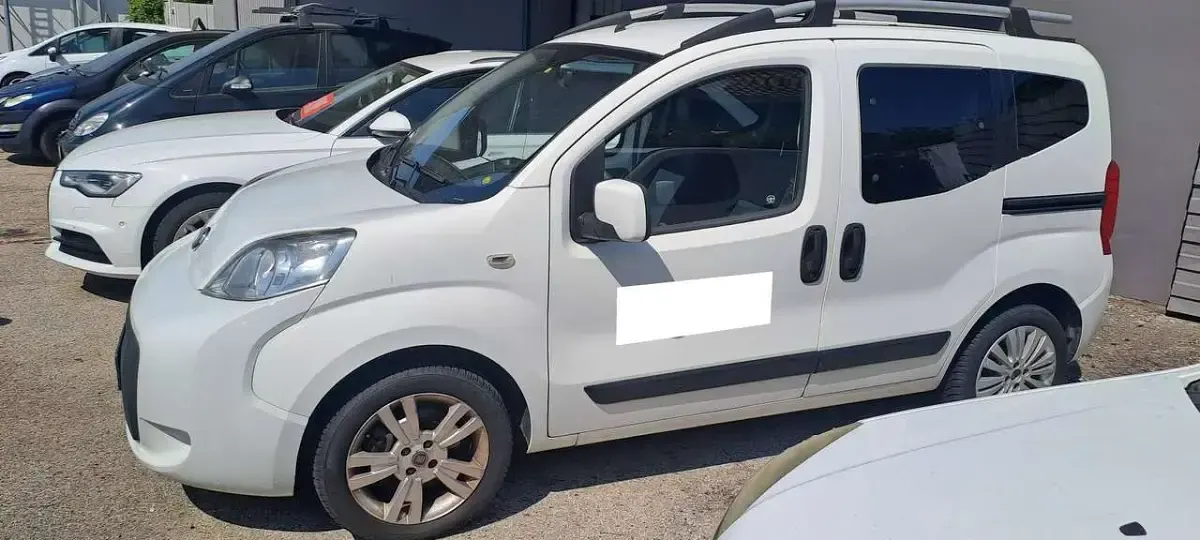 Usata Fiat Qubo Trekking 95 CV (69 kW) 2012 Bianco Monovolume