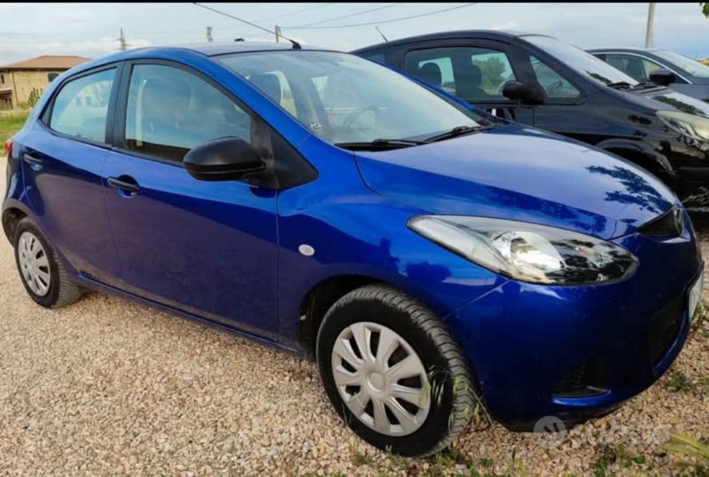 Usata 2008 Mazda 2 Tre volumi | 2500 € (Buon prezzo) - Immagine 1/4