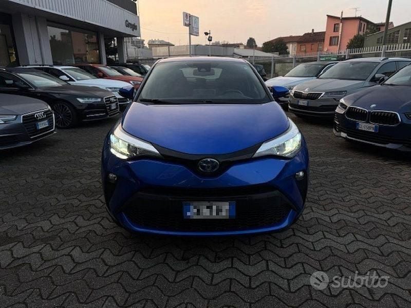 Usata Toyota C-HR 152 CV (111 kW) 2021 Azzurro SUV