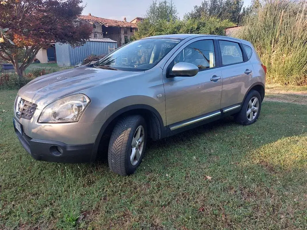 Usata Nissan Qashqai Tekna 117 CV (86 kW) 2007 Grigio SUV