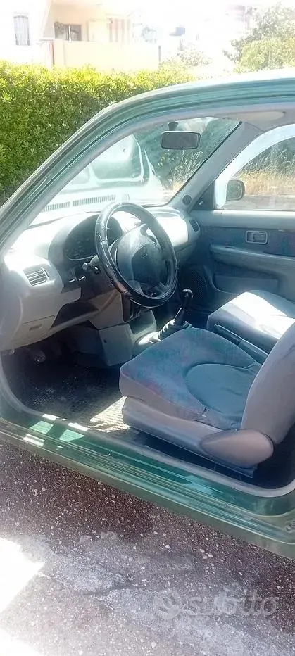 Usata Nissan Micra 54 CV (39 kW) 2000 Verde Utilitaria