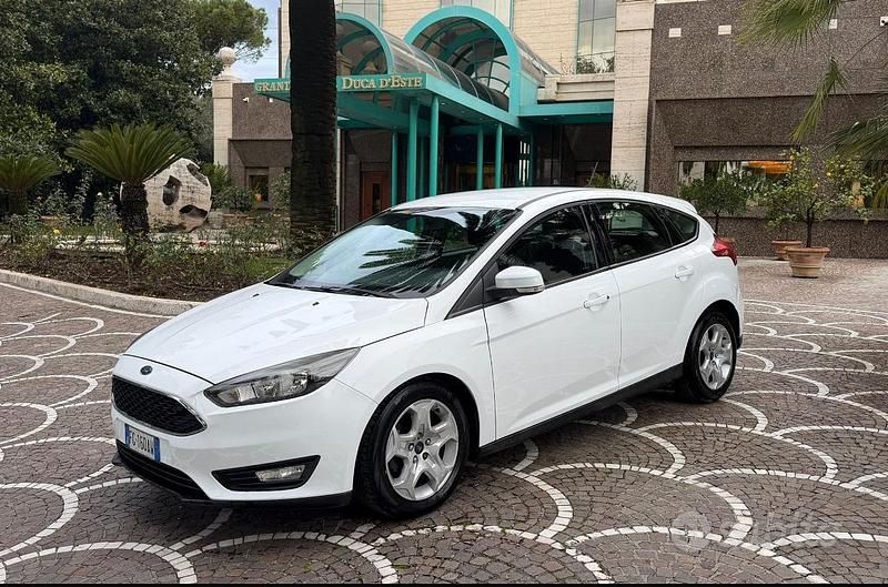 Usata Ford Focus 95 CV (69 kW) 2016 Bianco Berlina