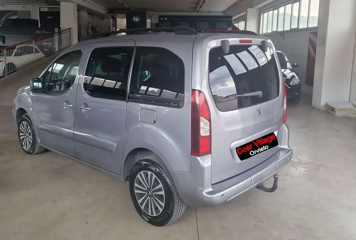 Usata Peugeot Partner Active 99 CV (72 kW) 2016 Grigio Monovolume