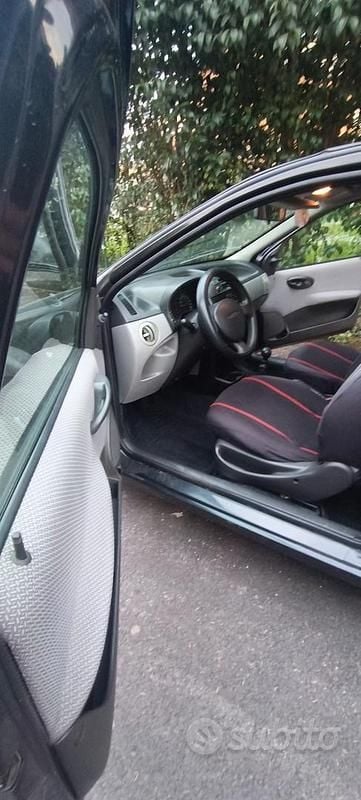 Usata Fiat Punto 2003 Nero Utilitaria